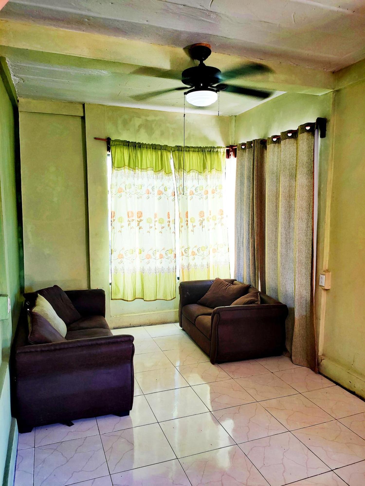 Guesthouse Island Escape South End Екстер'єр фото